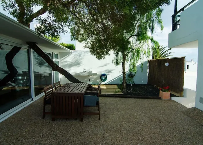 Sorondongo & Garden Villa Puerto del Carmen (Lanzarote)