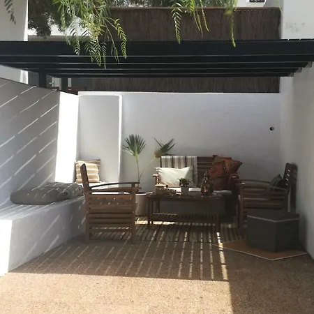 Sorondongo & Garden Villa *